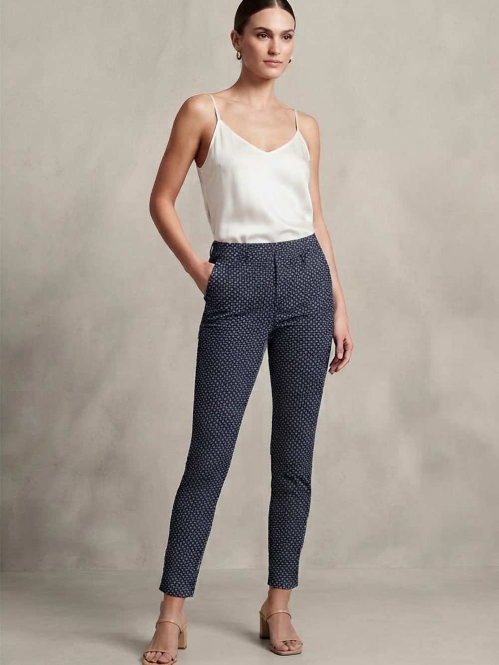 Old Navy Pixie Womens Mid-Rise Black & White Floral Print Regular Pants